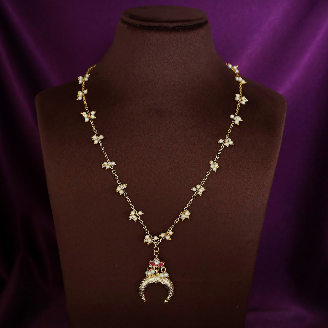 Jihara Cluster Pearl Textured Half Moon Neckpiece