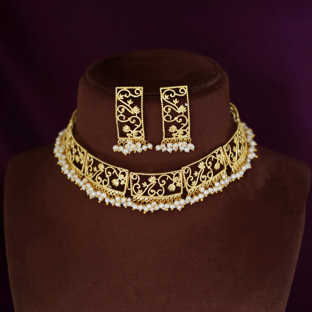 Tamasa Rectangle Filigree Cluster Pearl Choker With Earring