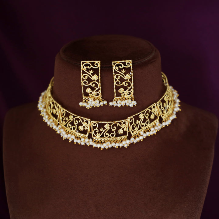 Tamasa Rectangle Filigree Cluster Pearl Choker With Earring