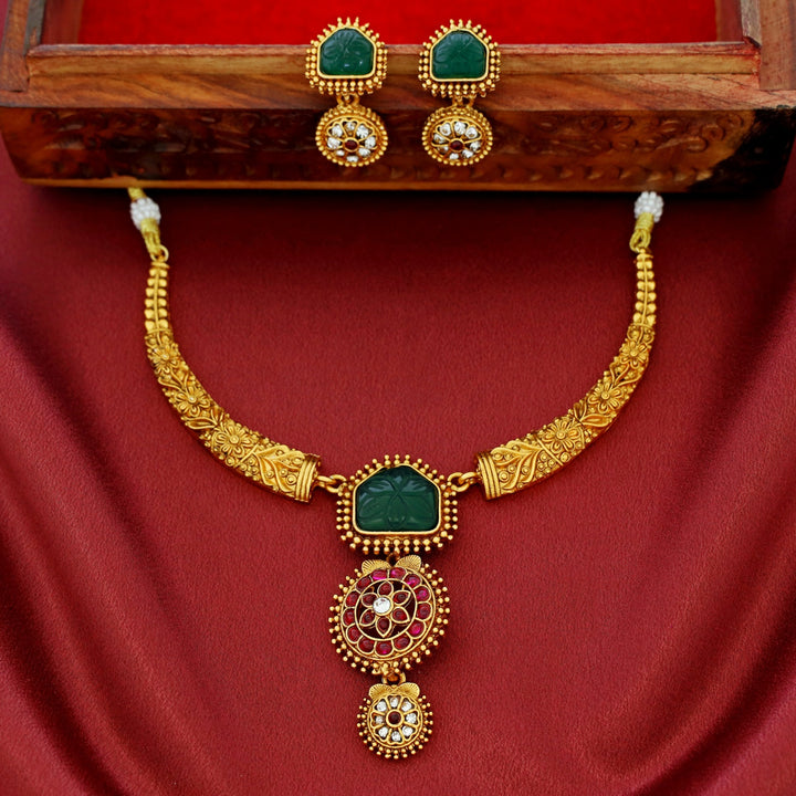 Aaloka Floral Stiff Wing Neckpiece With Earring