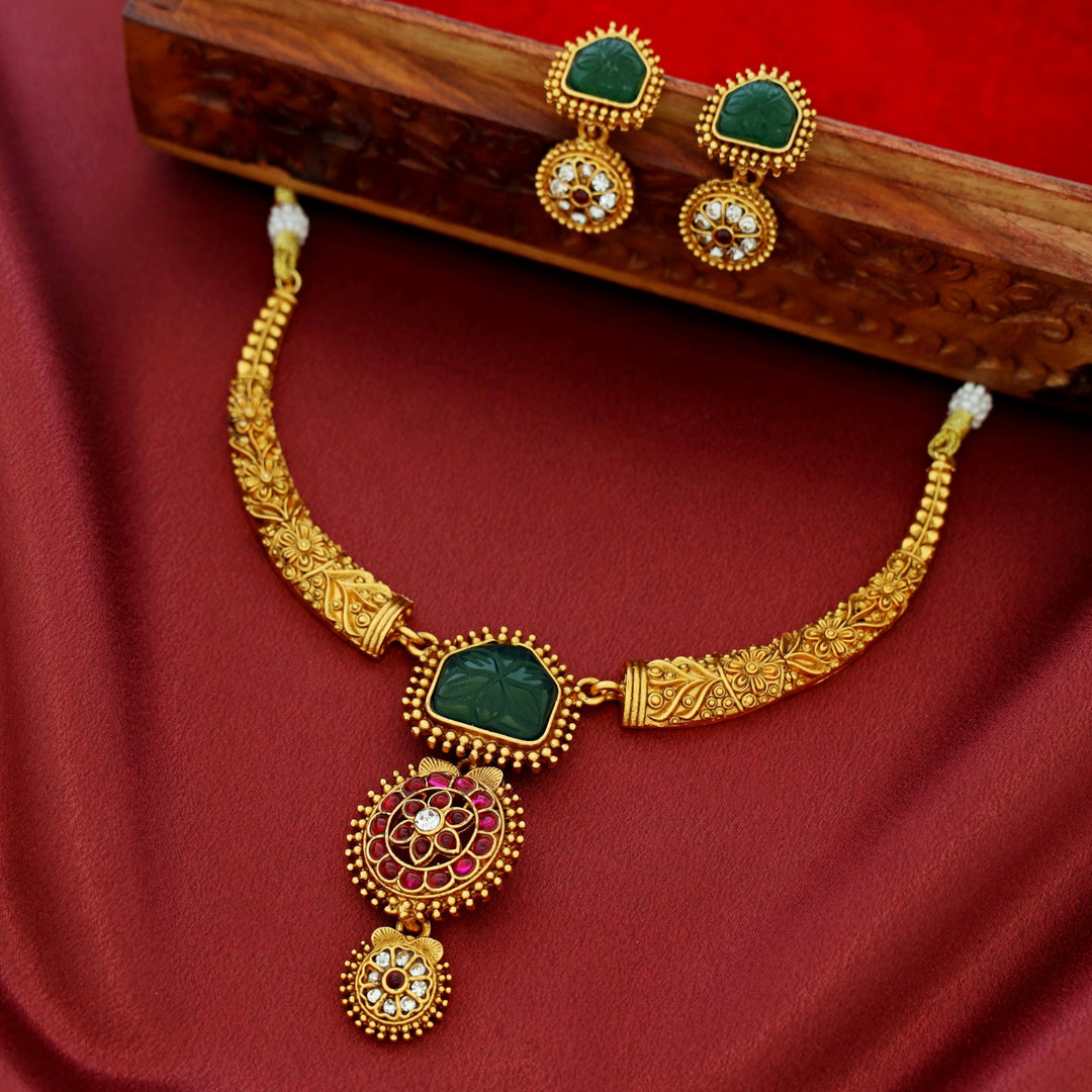 Aaloka Floral Stiff Wing Neckpiece With Earring