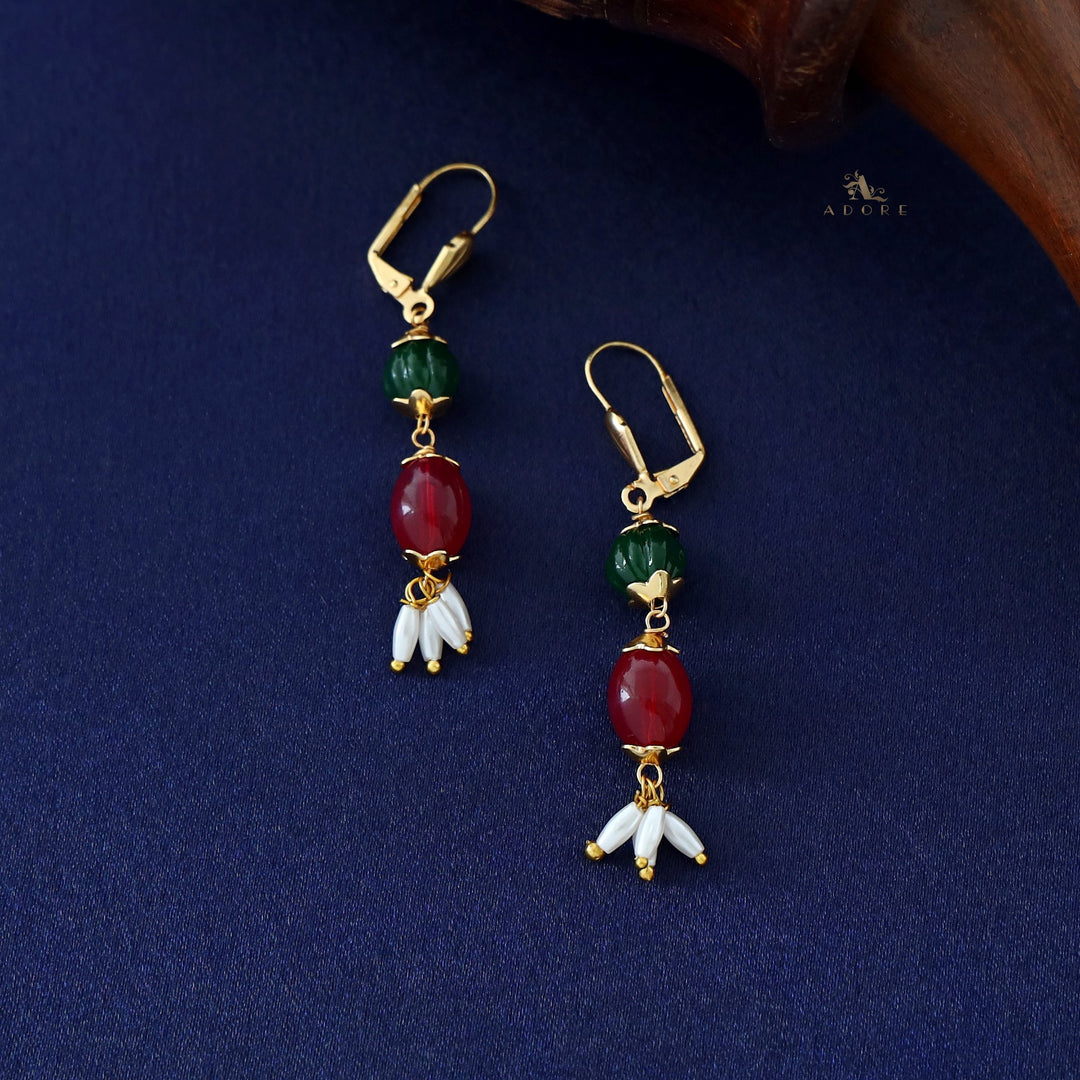 Padma Niharika Rice Pearl Neckpiece With Drop
