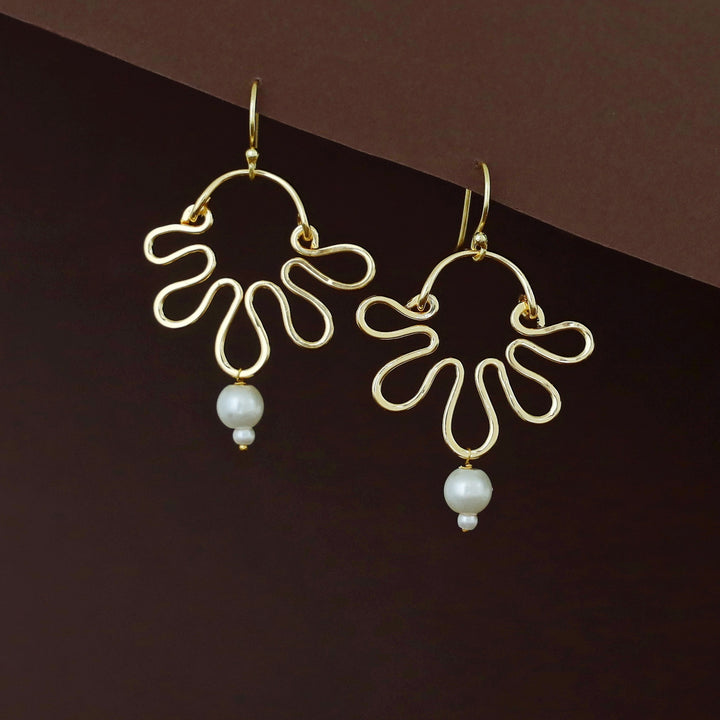 Renee Golden Curly Pearl Drop