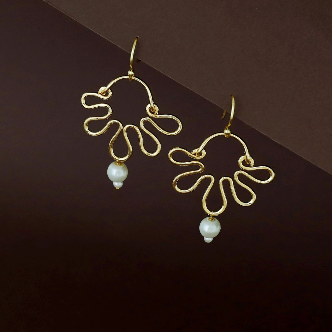 Renee Golden Curly Pearl Drop