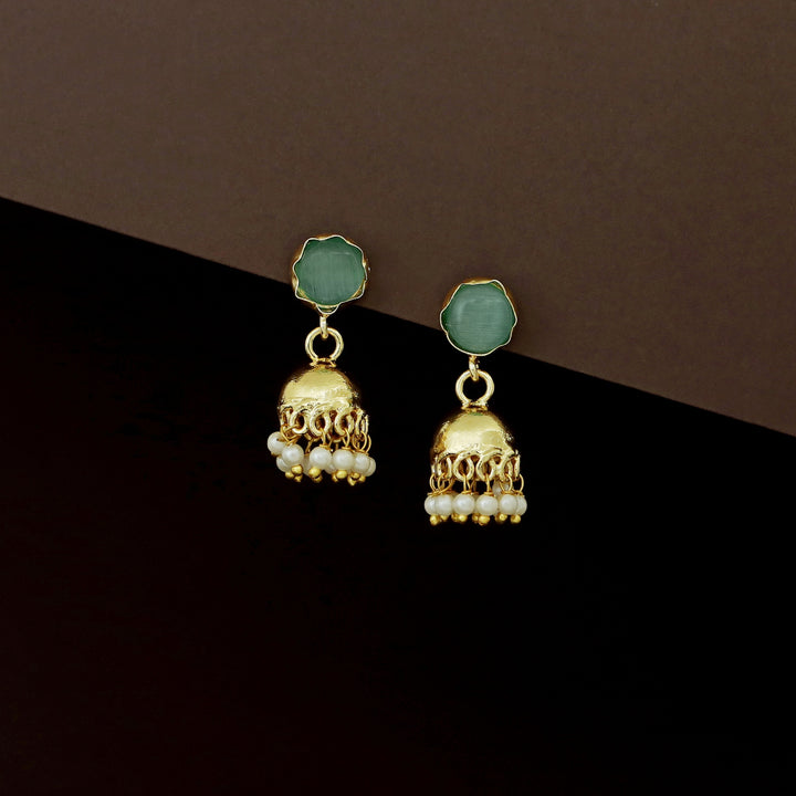Nayeli Golden Pearl Jhumka