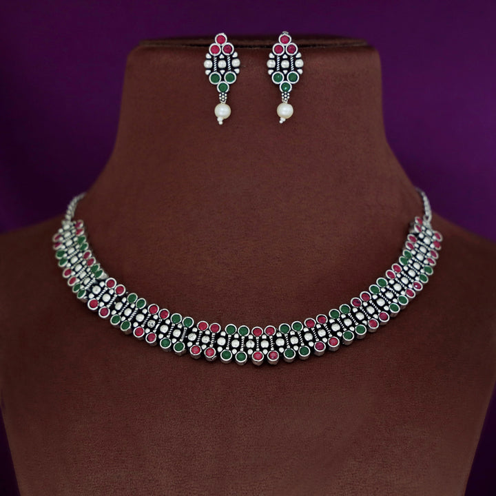 Lucy Antique Short Neckpiece With Earring