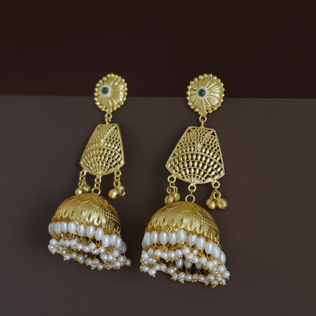 Ravina Cluster Pearl Ghunguroo Kashmiri Jhumka
