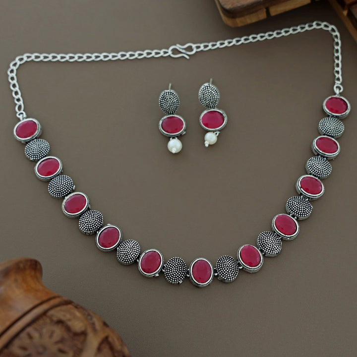 Jolene Oval Antique Short Neckpiece With Earring