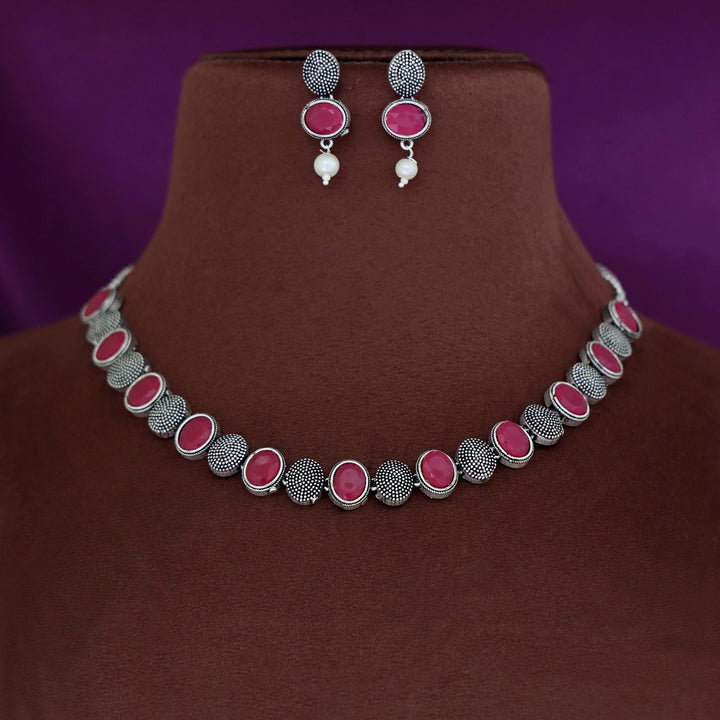 Jolene Oval Antique Short Neckpiece With Earring