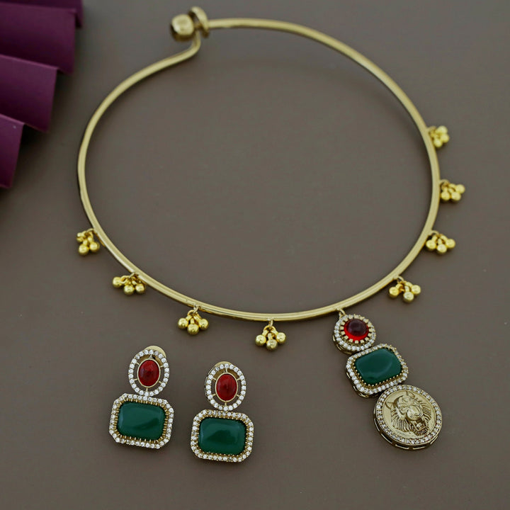 Vanya Lion Pendant Ghunguroo Glossy Neck Cuff With Earring