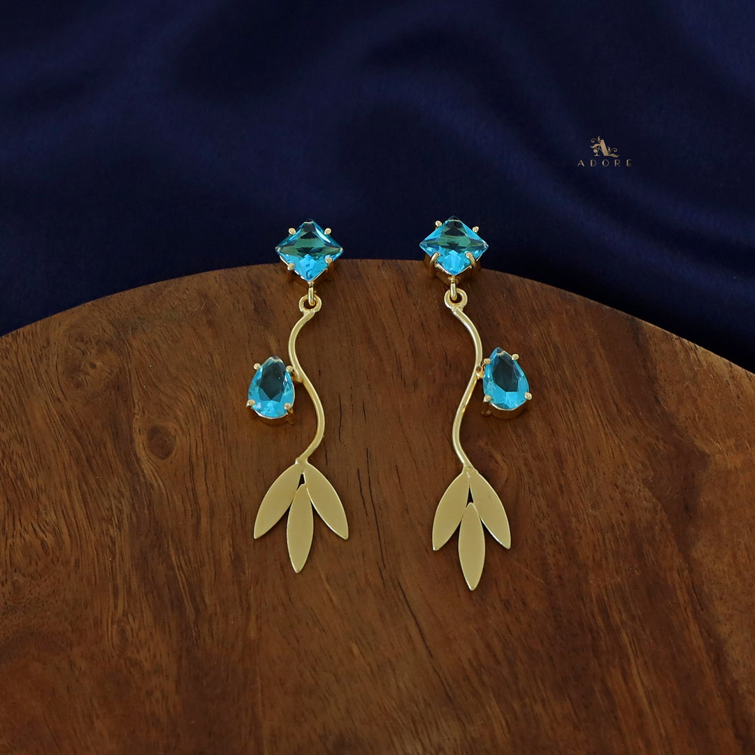 Curvy Golden Tri Leaf Glossy Earring