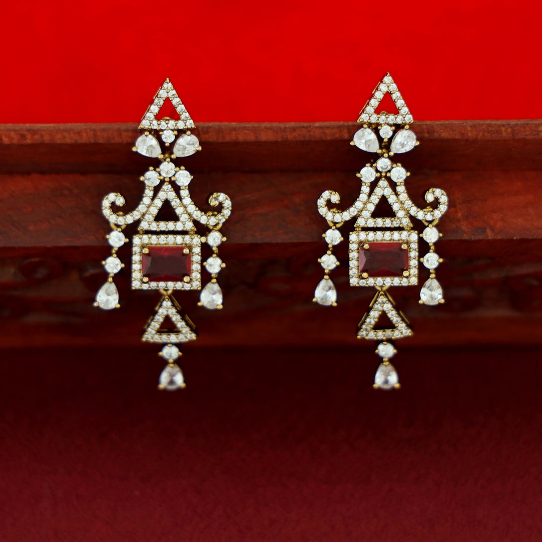 Premium Rectangle Glossy Triangle Drop Short Neckpiece With Earring