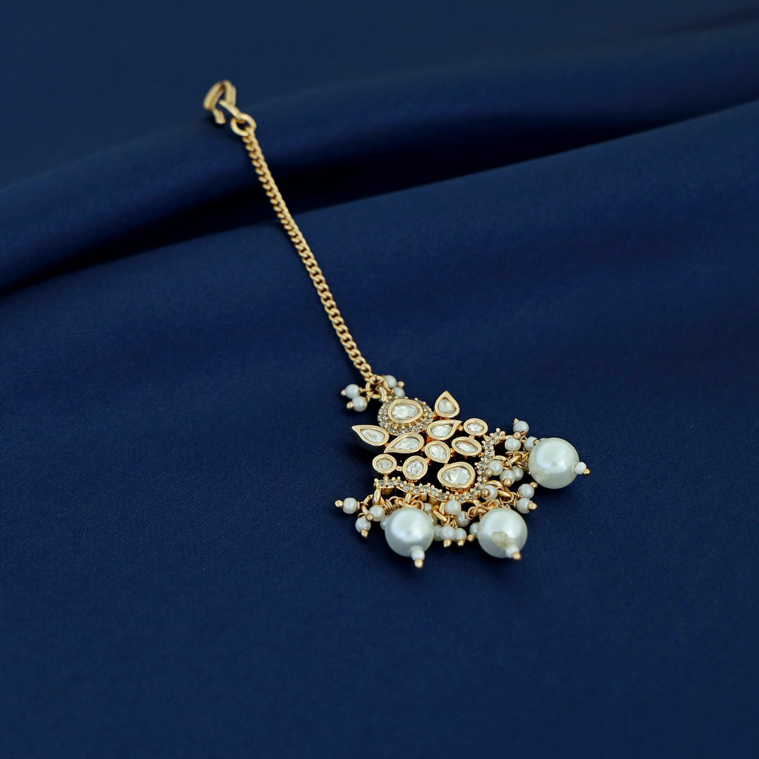 Tamasi Kundan Pearl Tikka