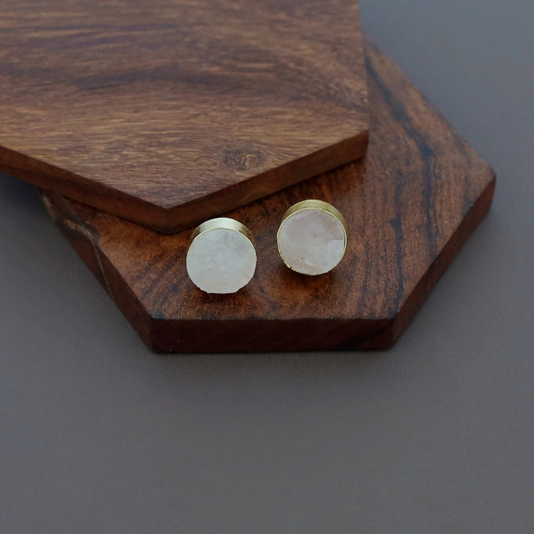 Ancy Circle Raw Stone Choker With Stud