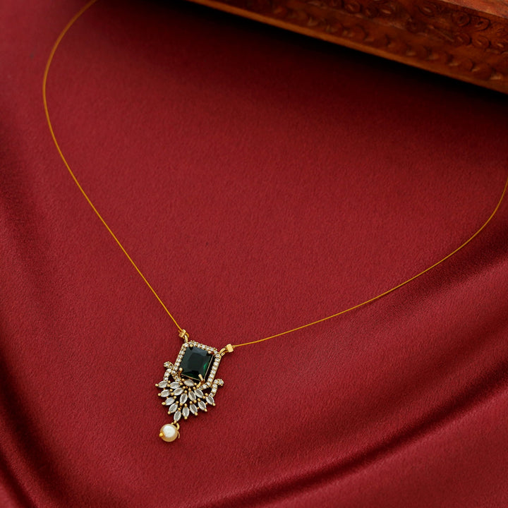 Dilsha AD Stone Pearl String Neckpiece