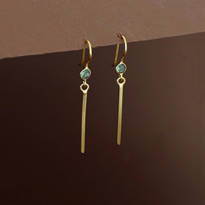 Marline Golden Sticky Glossy Round Drop