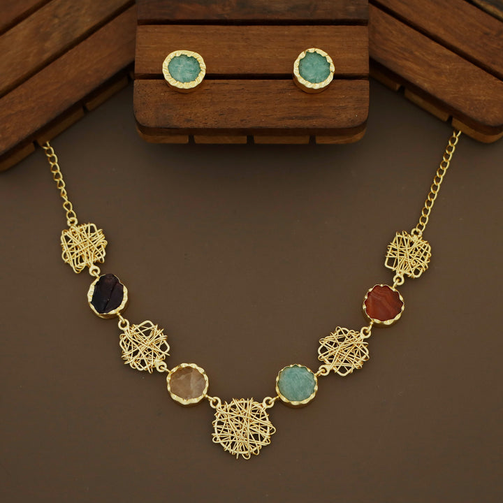 Monica Wired Circle + Square Raw Stone Short Neckpiece With Stud