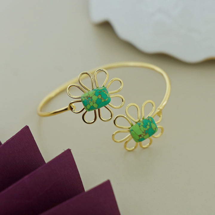 Lee Golden Dual Flower Bangle