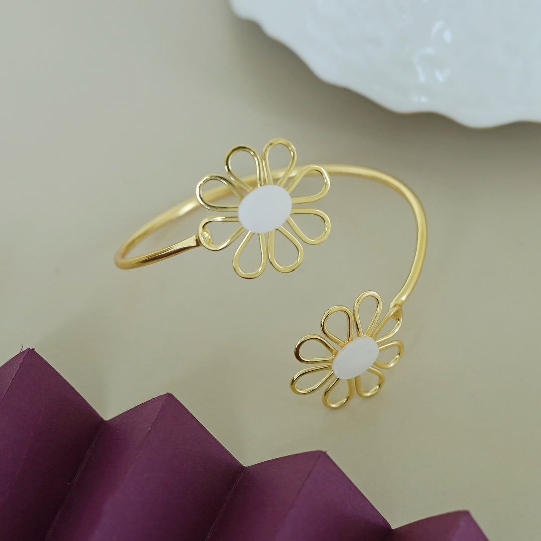 Lee Golden Dual Flower Bangle