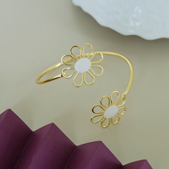 Lee Golden Dual Flower Bangle