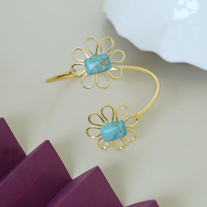 Lee Golden Dual Flower Bangle