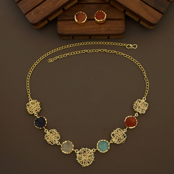 Monica Wired Circle + Square Raw Stone Short Neckpiece With Stud