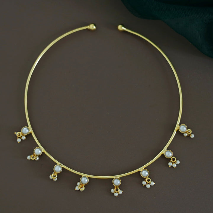 Hirabai 8 Pearl Golden Neck Cuff