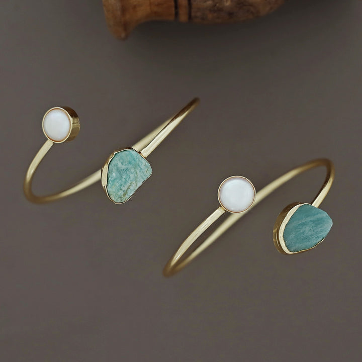 Libra Dyed & Raw Stone + Pearl Bangle