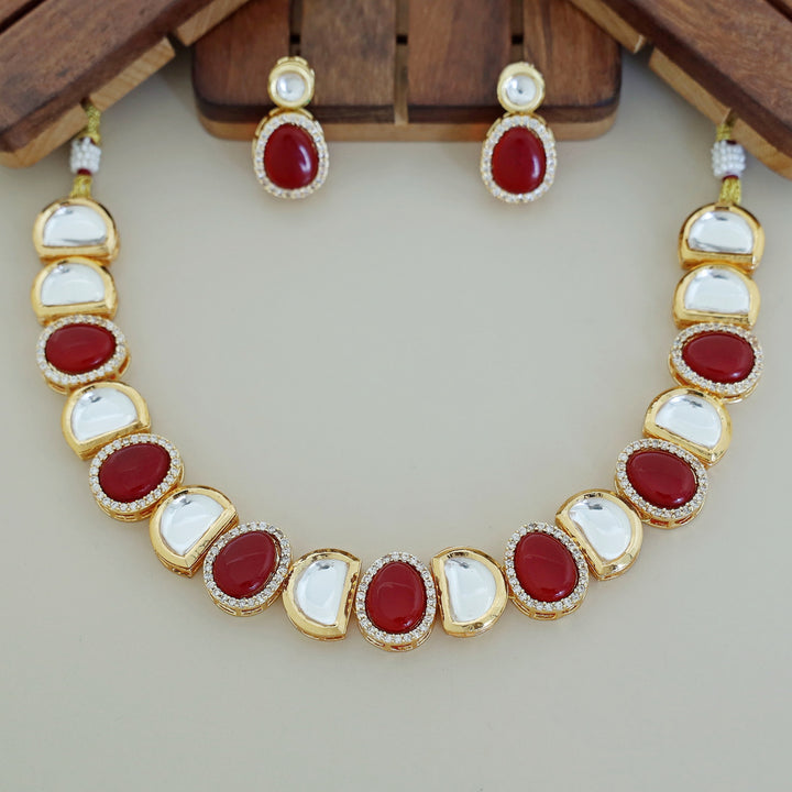 Saadri Kundan Neckpiece With Earring