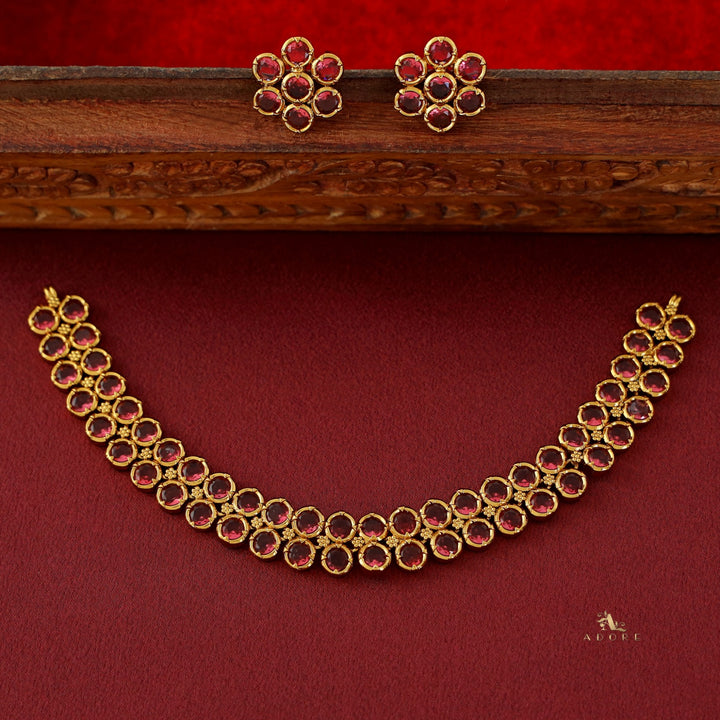 Avishna Glossy Short Neckpiece / Choker With Stud