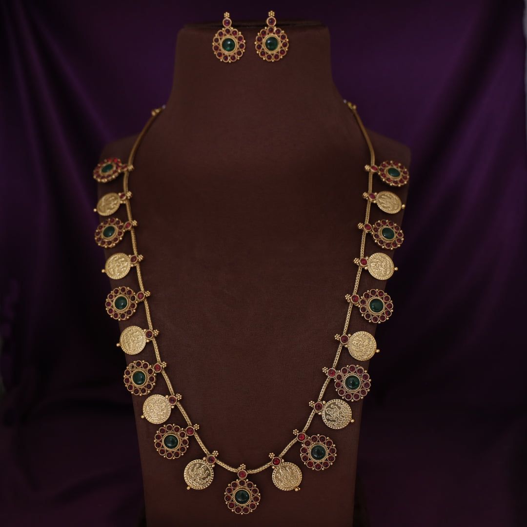 Sreelekha Floral Kashi Long Neckpiece With Earring