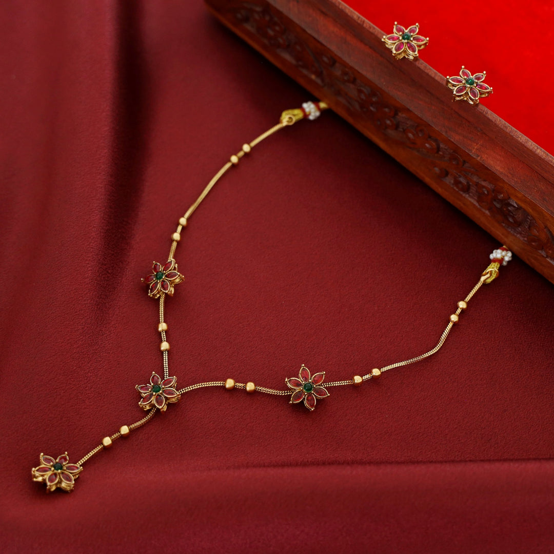 Kamala Tetra Flower Ball Neckpiece With Stud