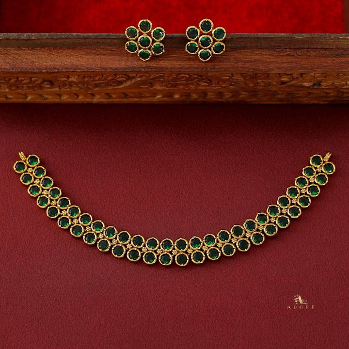 Avishna Glossy Short Neckpiece / Choker With Stud