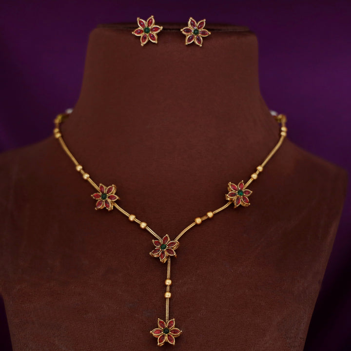 Kamala Tetra Flower Ball Neckpiece With Stud