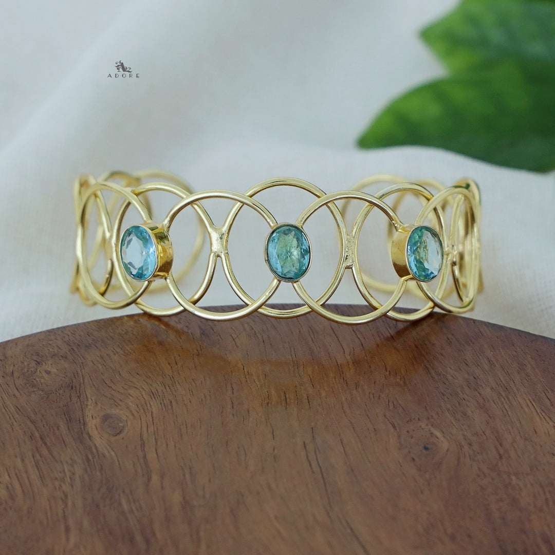 Ora Golden Oval Glossy Bangle