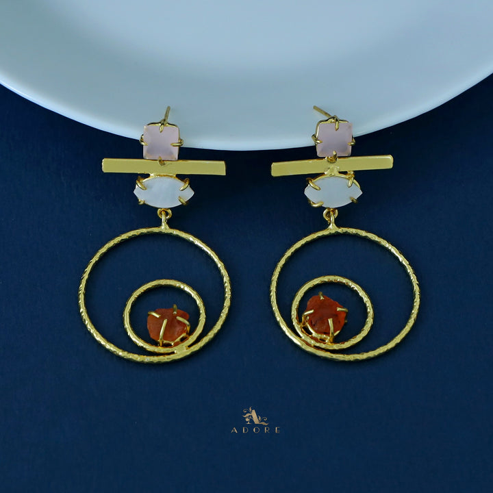 Golden Hammered Twin Circles Glossy Raw Stone MOP Earring