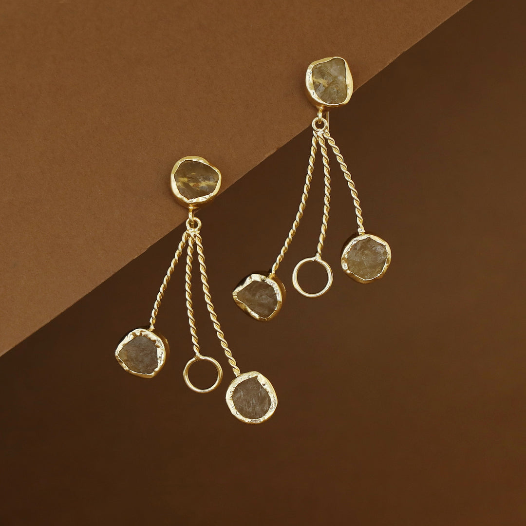 Seraphine Tri Raw Stone + Circle Golden Twisted Earring