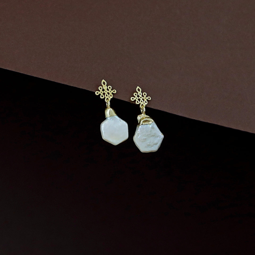 Yuvika Hexagon Real Baroque Earring