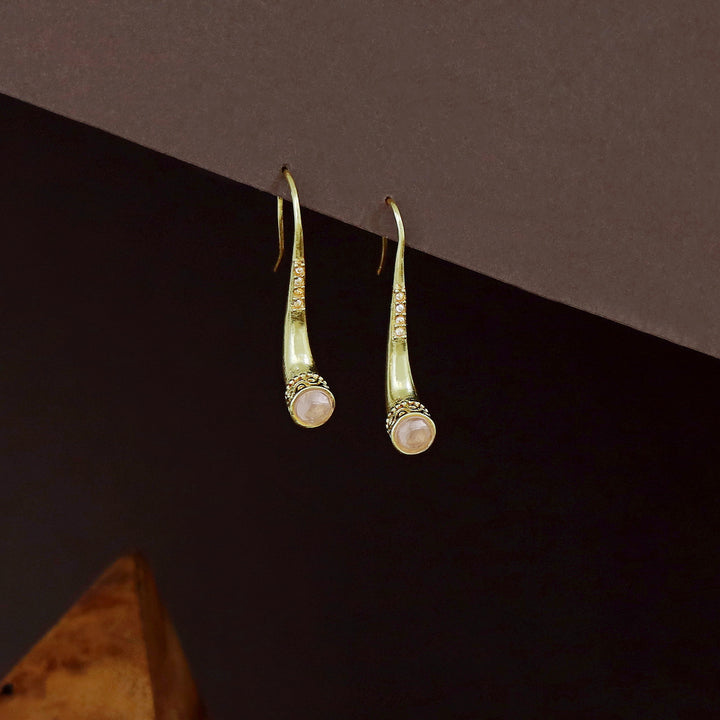 Aaravi Golden Saxophone Glossy Drop
