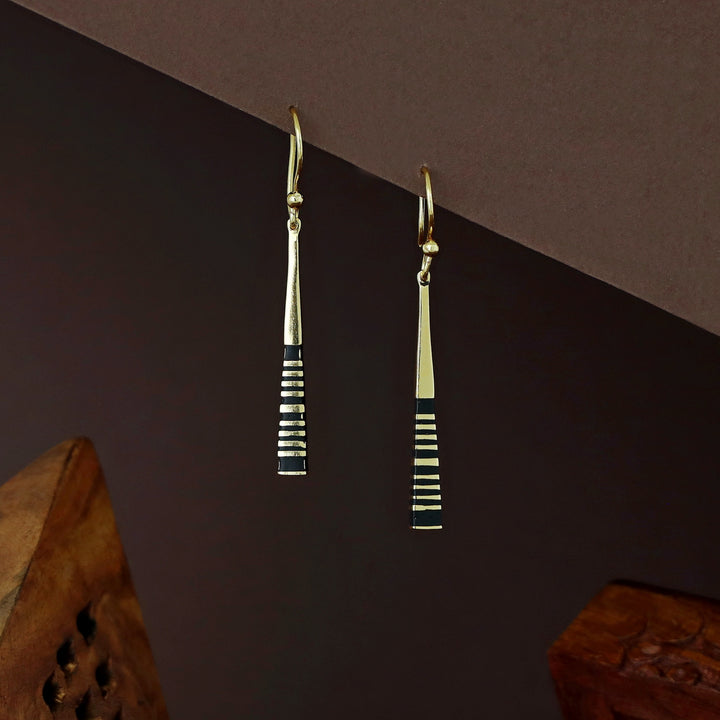 Aarohi Black And Gold Drop