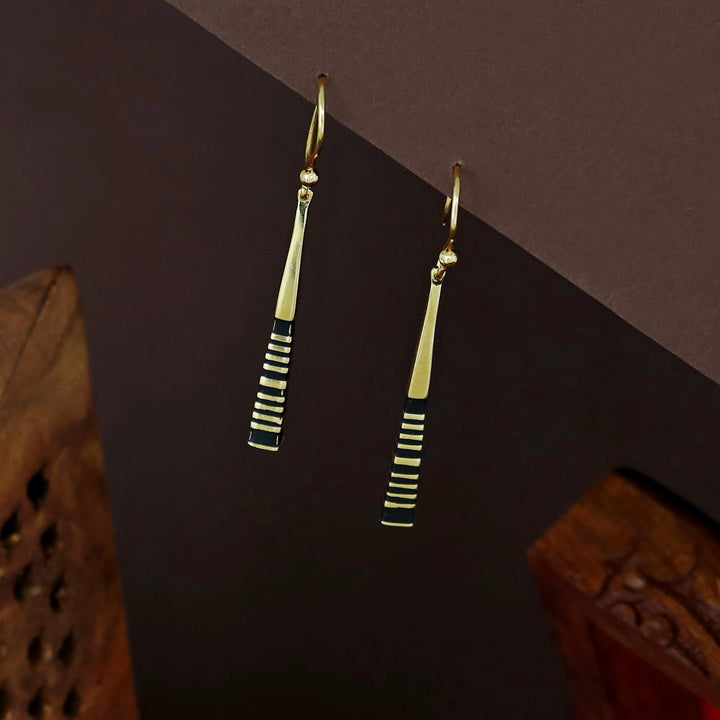 Aarohi Black And Gold Drop