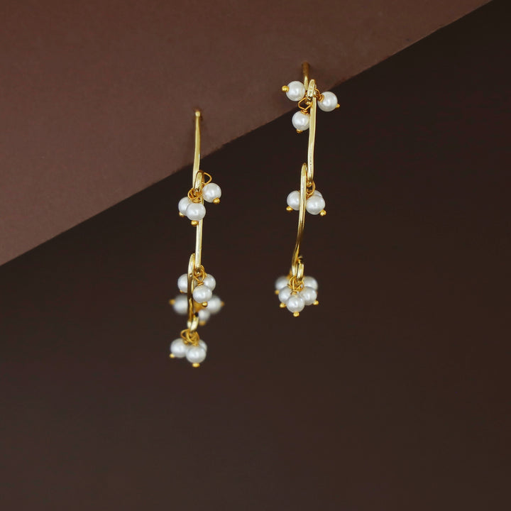 Polaris Tetra Pearl Twisted Hoop