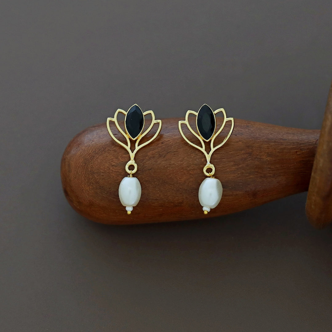 Golden Lotus Glossy + Raw Stone Pearl Earring