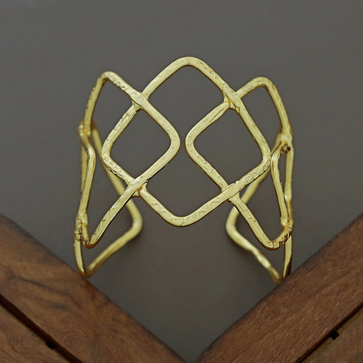 Swarali Golden Hammered Bangle