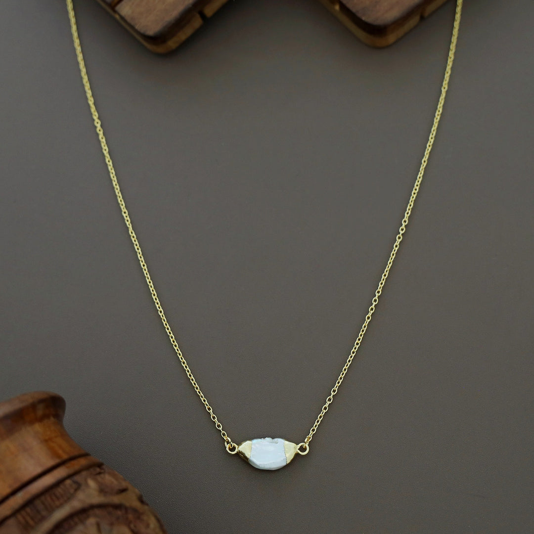 Imara Real Baroque Pendant Neckpiece
