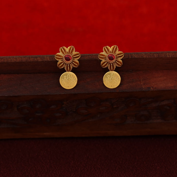 Dhrithika Flower Laya Kashi Short Neckpiece with Earring