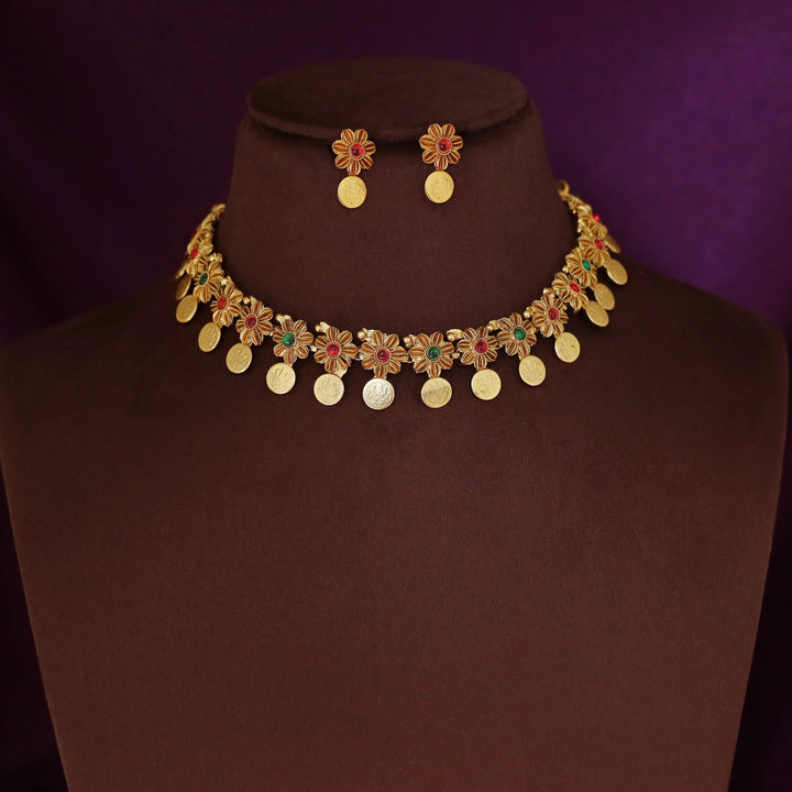 Dhrithika Flower Laya Kashi Short Neckpiece with Earring