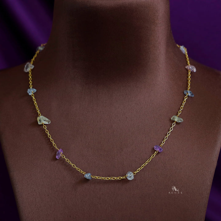 Mawar 12 Stone Short Neckpiece
