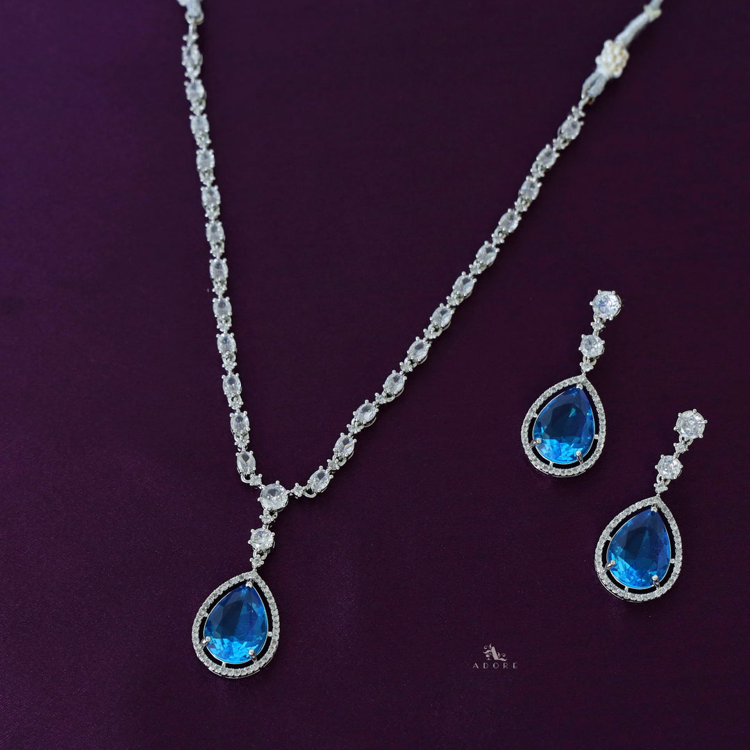 Silver Mirielle Glossy Drop Neckpiece With Earring