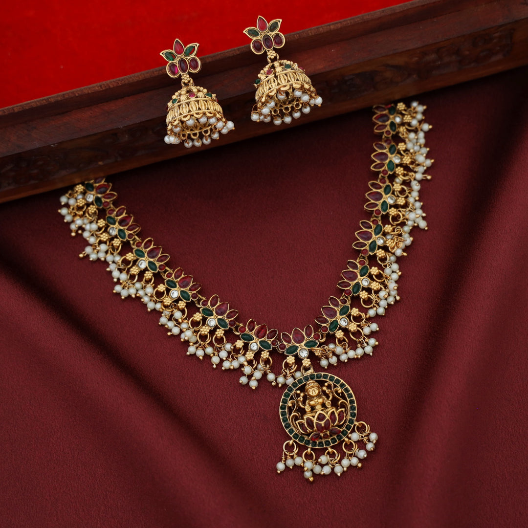 Arusha Lotus Pearl Devi Pendant Neckpiece With Earring